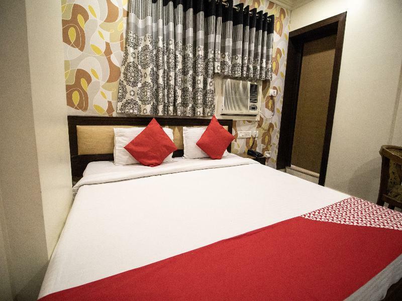 Oyo Imax Inn Near Charminar Hyderabad Exterior photo